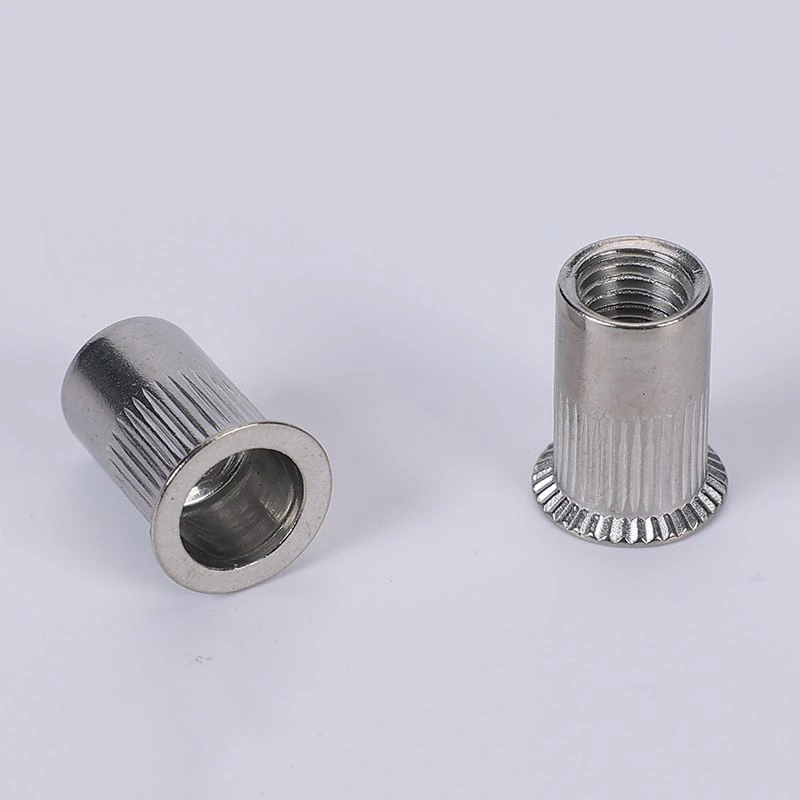 Cnòthan sèididh bodhaig le cinn countersunk